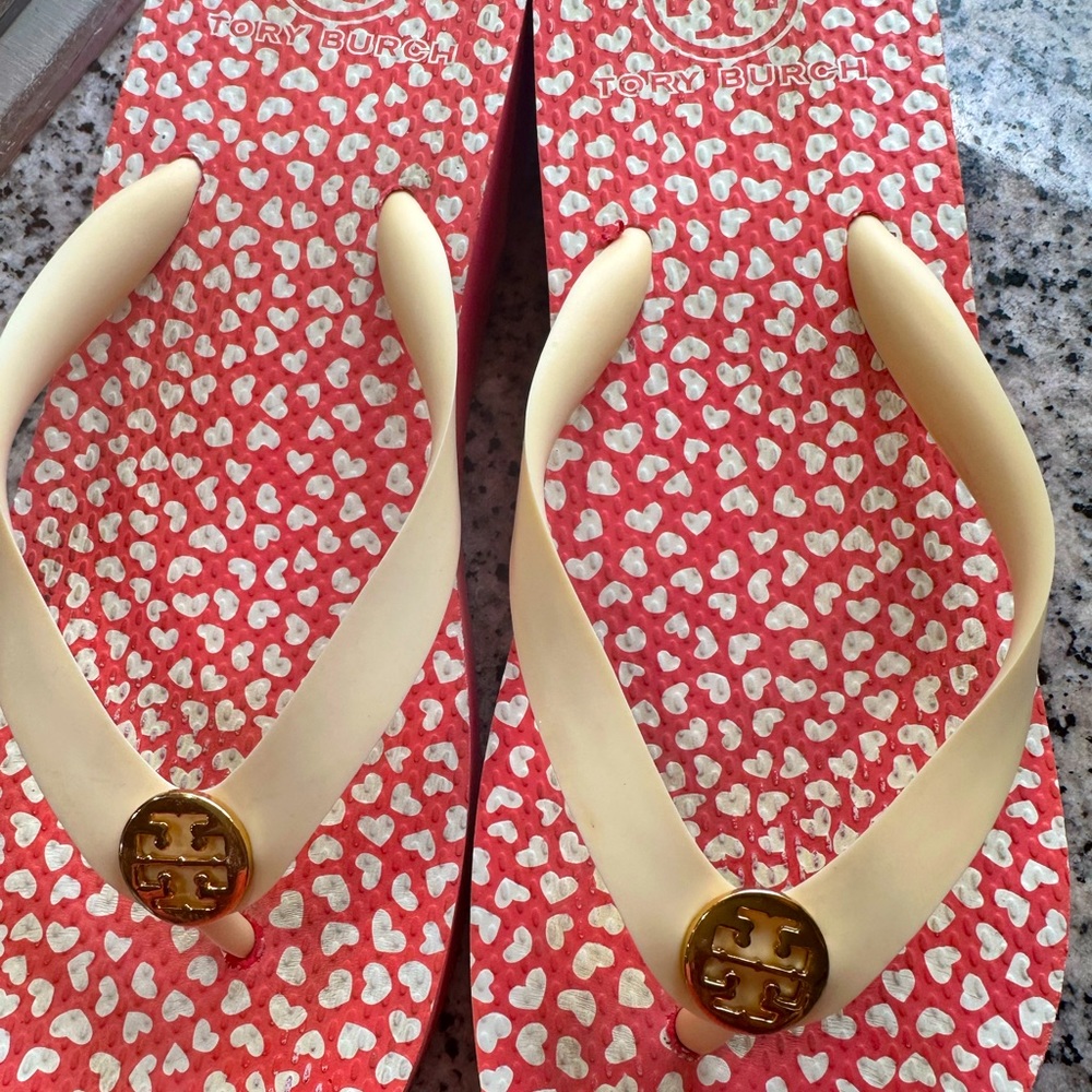 Tory Burch Cream Strap Red Heart-Print Flip Flop Sandals with Gold Logo